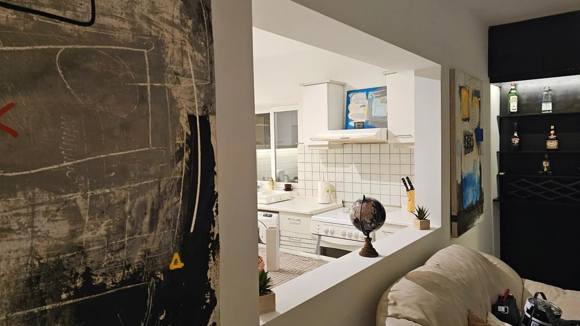 3 Bedroom Apt In Prime Location 5M Away From Beach Is-Swieqi Apartament