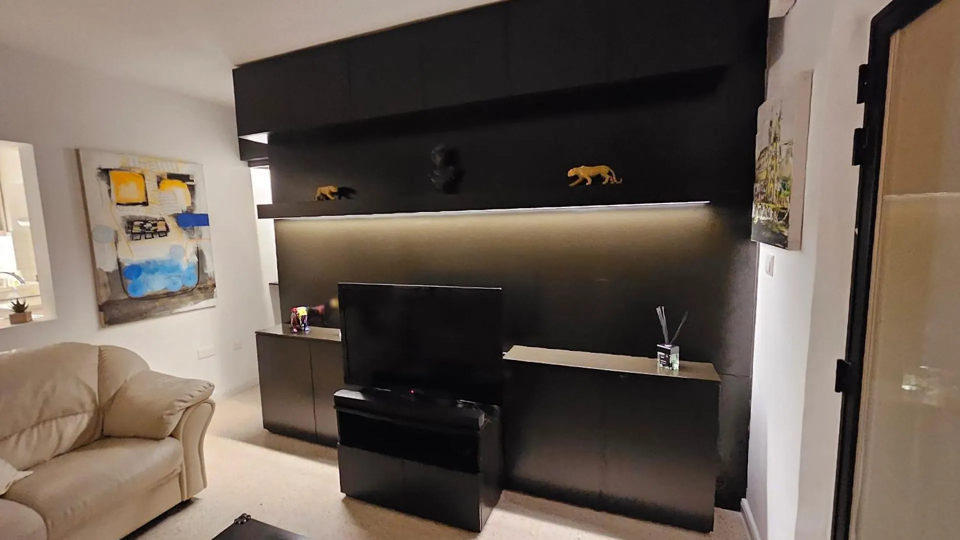 3 Bedroom Apt In Prime Location 5M Away From Beach Is-Swieqi