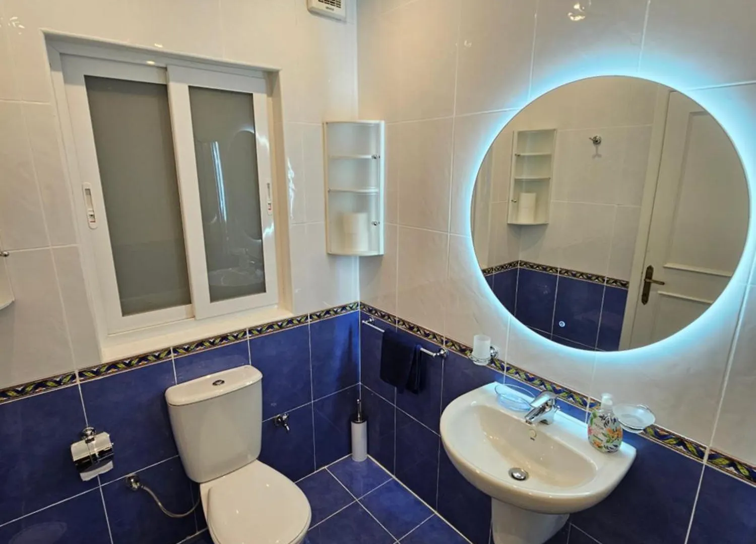 3 Bedroom Apt In Prime Location 5M Away From Beach Is-Swieqi Apartament
